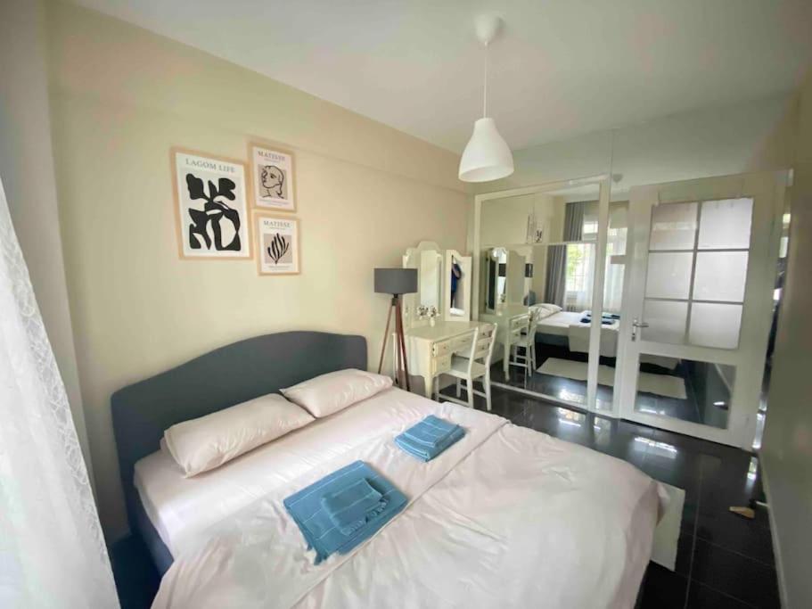 Comfy - Spacious Flat On The Kadikoey Seaside Apartment Istanbul Ngoại thất bức ảnh