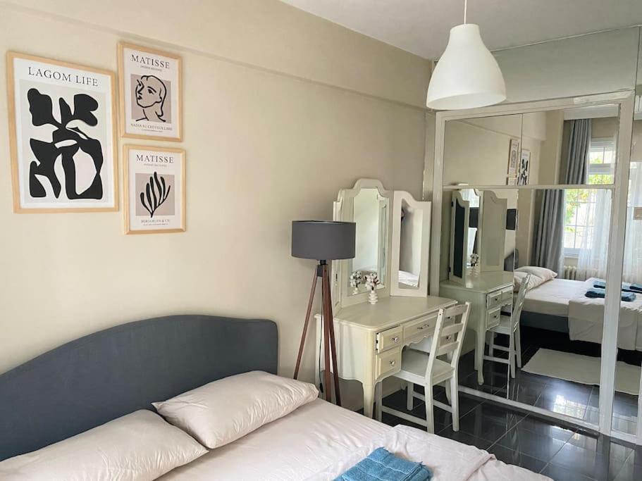 Comfy - Spacious Flat On The Kadikoey Seaside Apartment Istanbul Ngoại thất bức ảnh